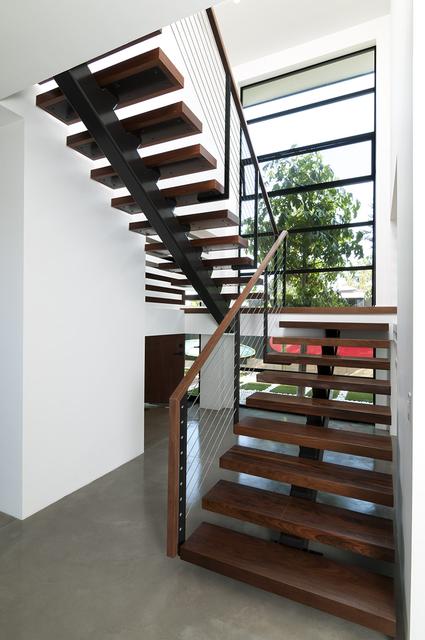 Modern project photo 11