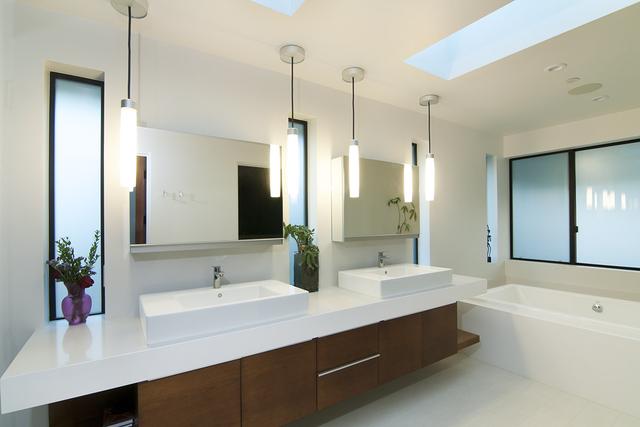 Modern project photo 15